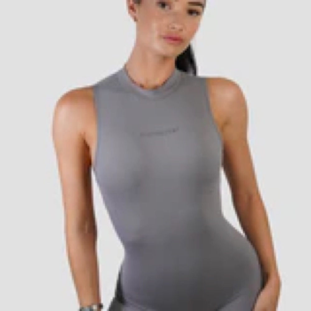 NWT Keep That Pump Sierra Jumpsuit Grey Sleeveless Bodycon Small